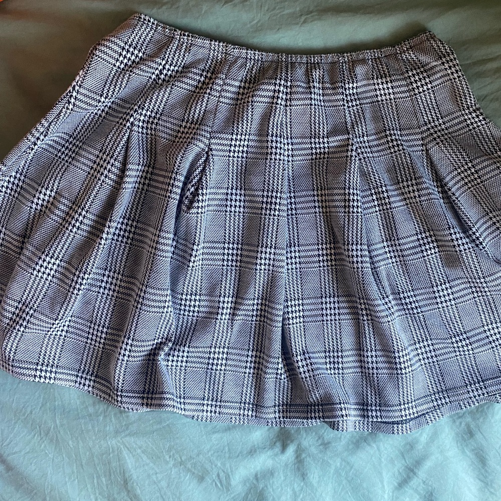 Altar’d State plaid Mini‎ Skirt - Picture 2 of 3
